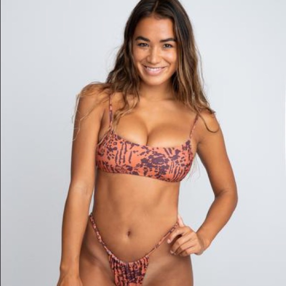 Skatie x Salty Blonde Utica Maddie Top